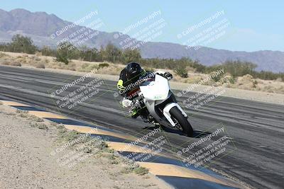 media/Dec-04-2025-Racers Edge (Thu) [[5ebc9f124d]]/3-B Group/3-Session 2 (Turn 7 Inside)/